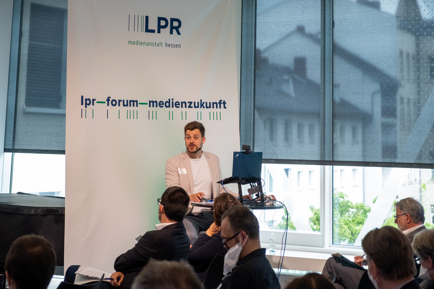 10_220426_141636_f2av7547